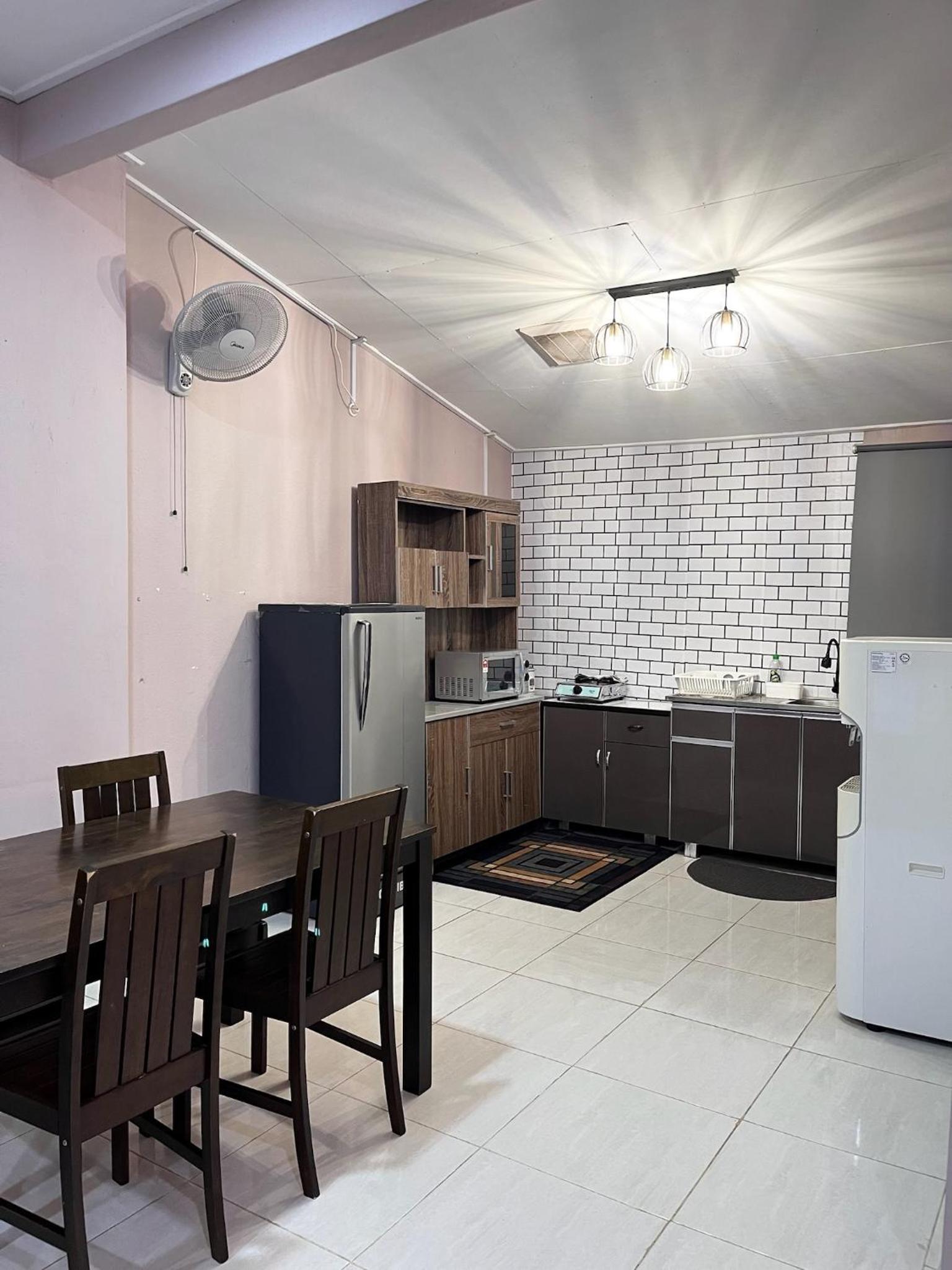 Aina Guest House photo 7