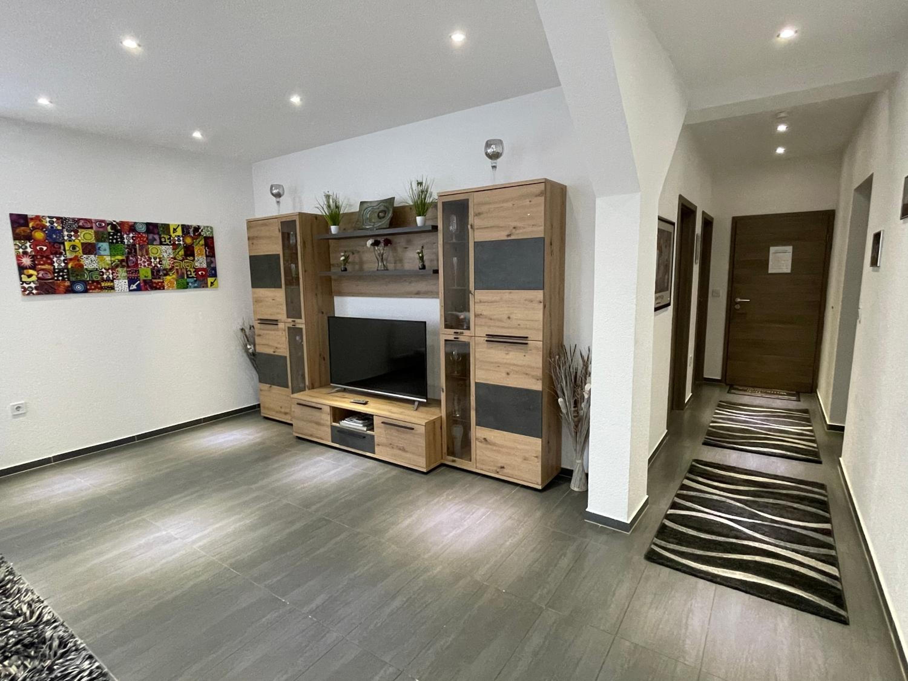 Maria's Ferienwohnung - Modernitat trifft Eleganz - Property Image 19
