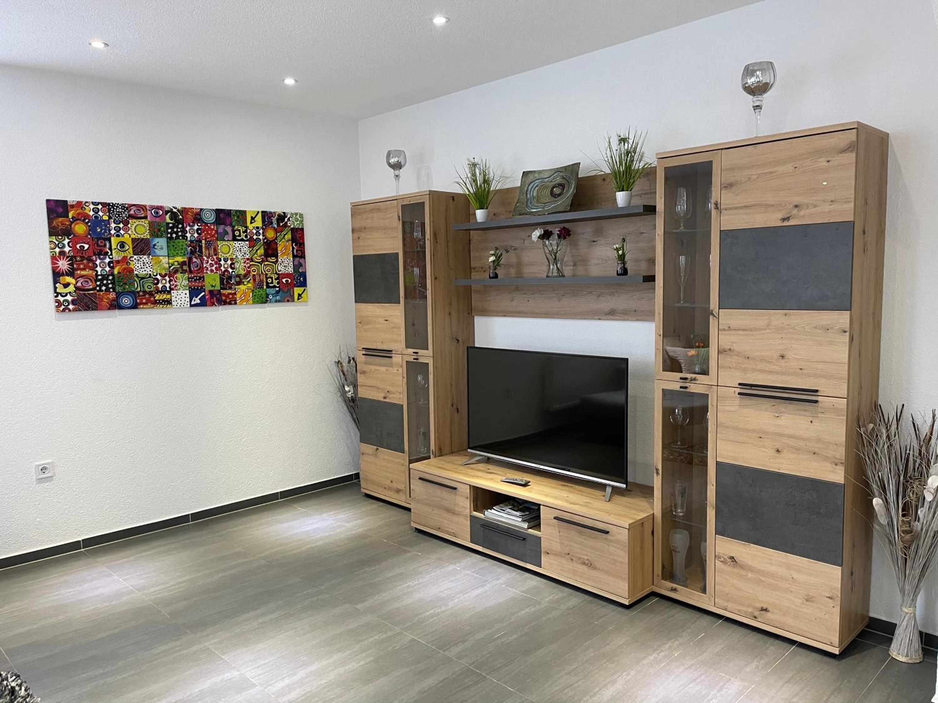 Maria's Ferienwohnung - Modernitat trifft Eleganz - Property Image 17