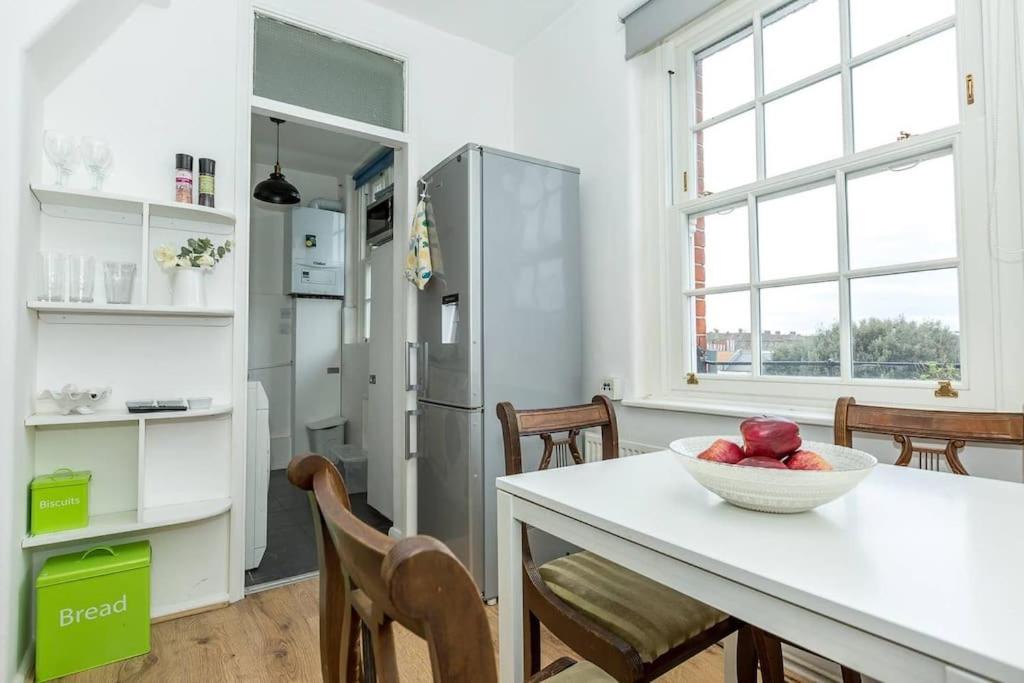 Central 1 BR Apartment *Zone 1* Elephant and Castle