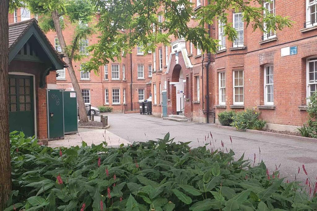 Central 1 BR Apartment *Zone 1* Elephant and Castle