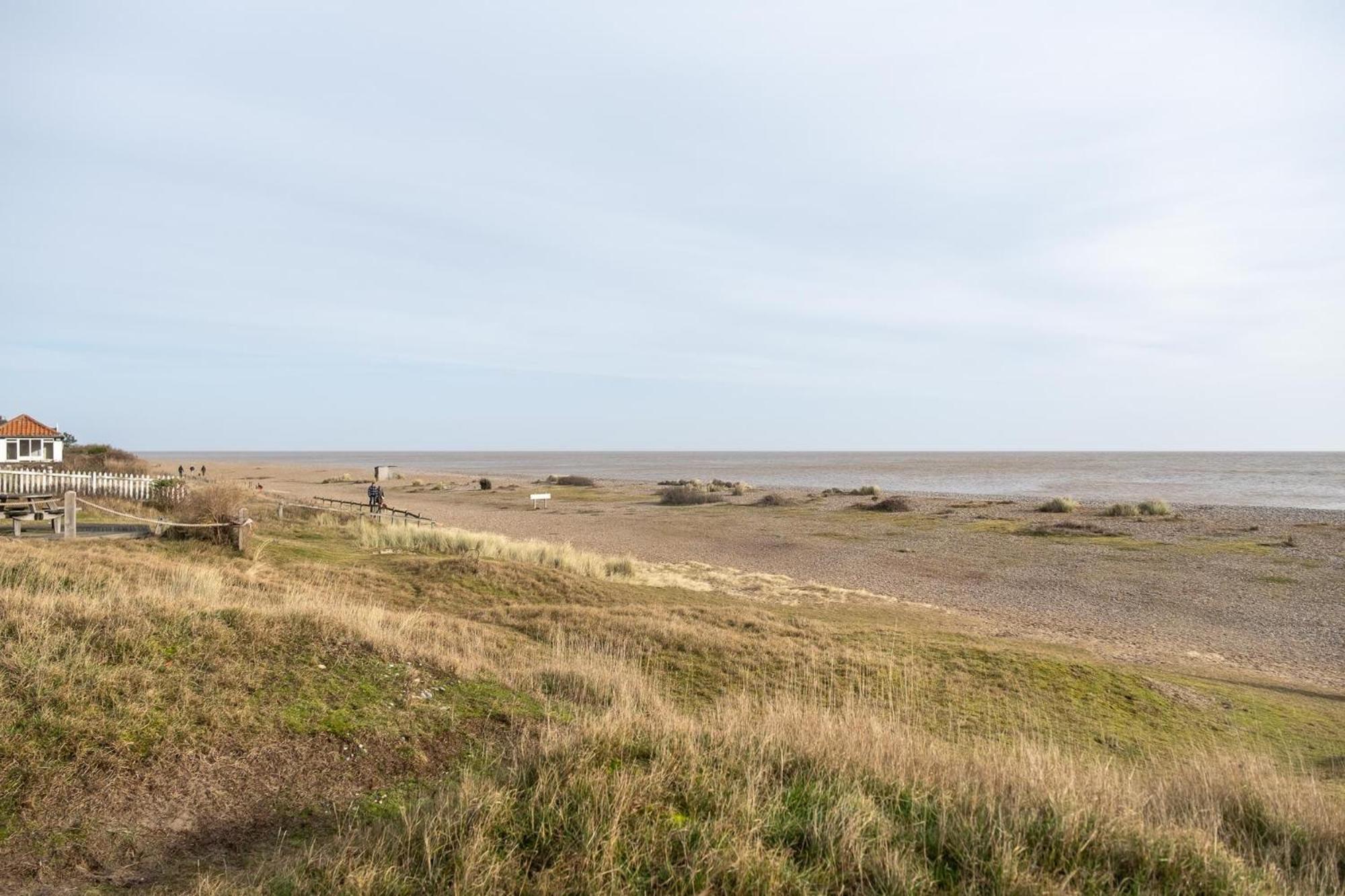 Fishermans Loft - A seaside house in Thorpeness with direct access to the beach - Aldeburgh Coastal Cottages