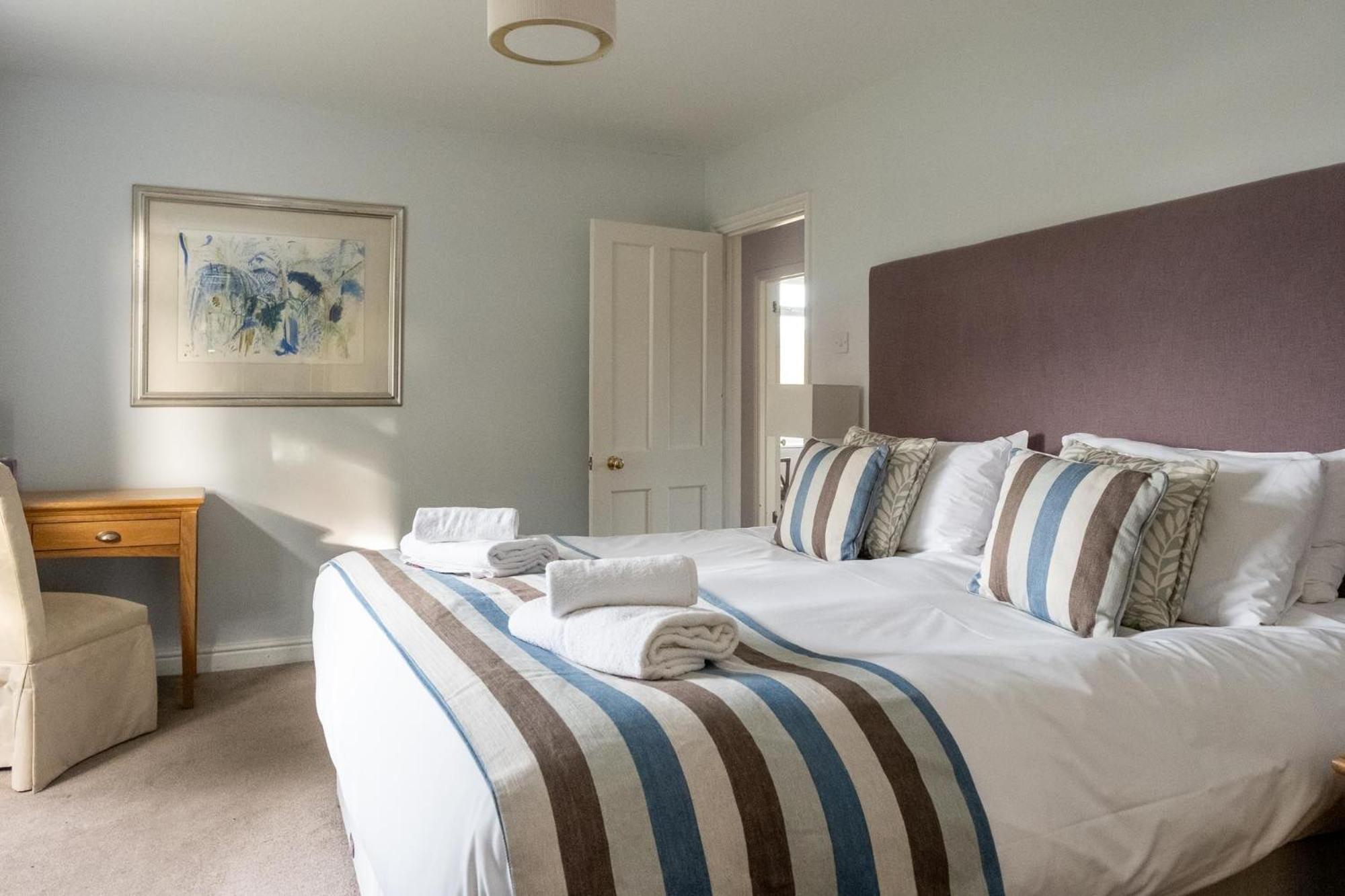 Fishermans Loft - A seaside house in Thorpeness with direct access to the beach - Aldeburgh Coastal Cottages