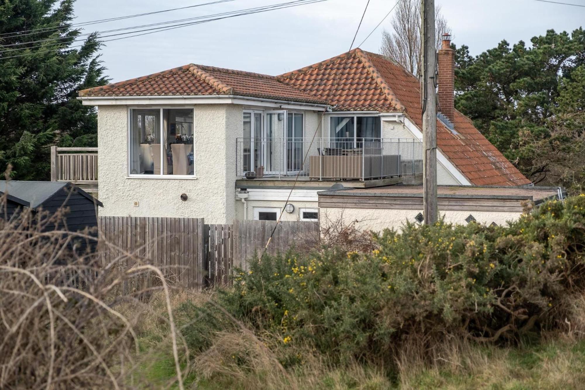 Fishermans Loft - A seaside house in Thorpeness with direct access to the beach - Aldeburgh Coastal Cottages