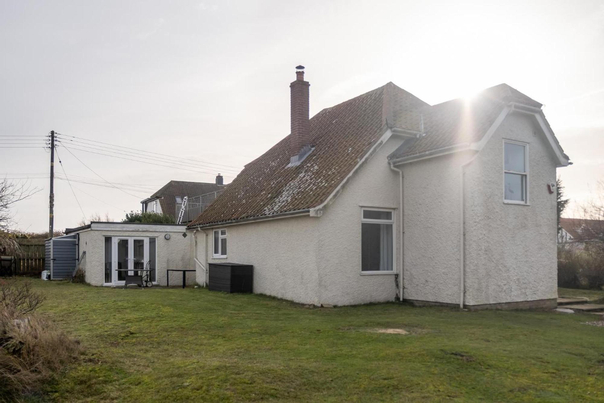 Fishermans Loft - A seaside house in Thorpeness with direct access to the beach - Aldeburgh Coastal Cottages