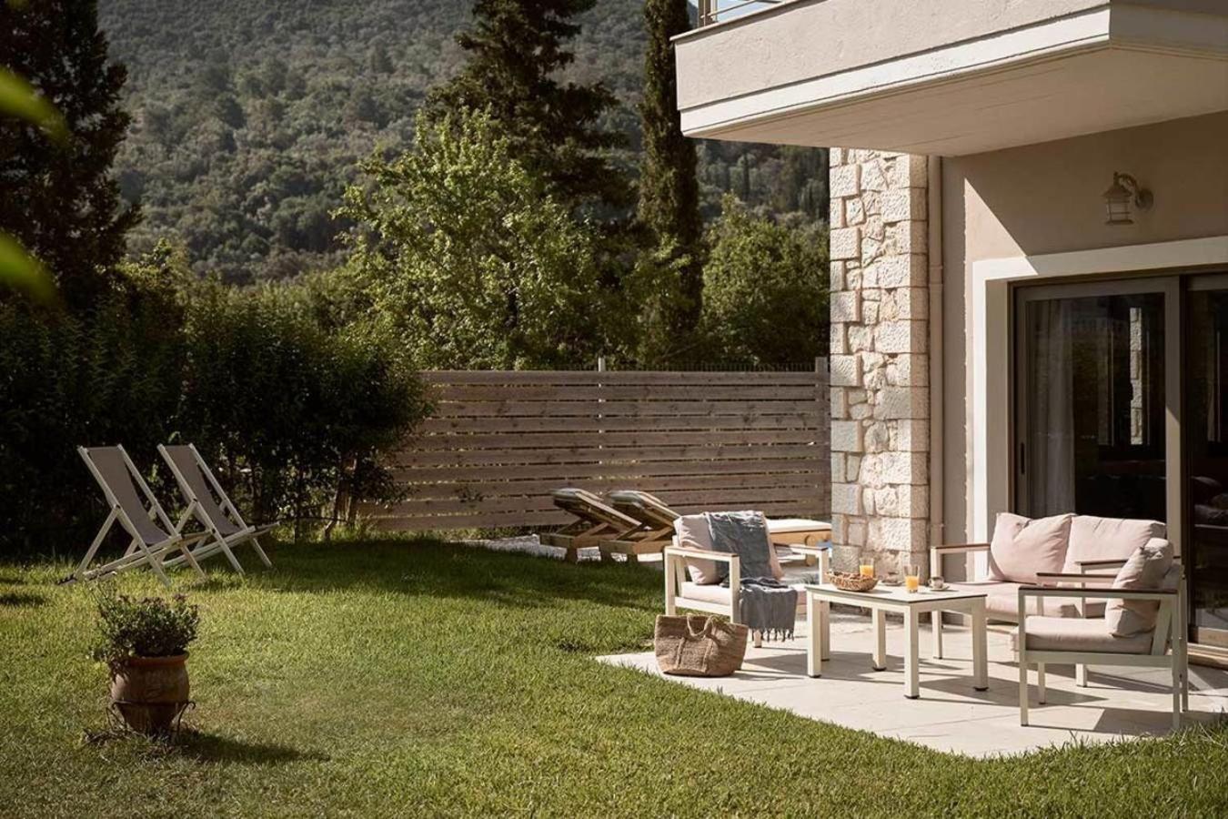 Avesta Private Villas - Iokasti view 3