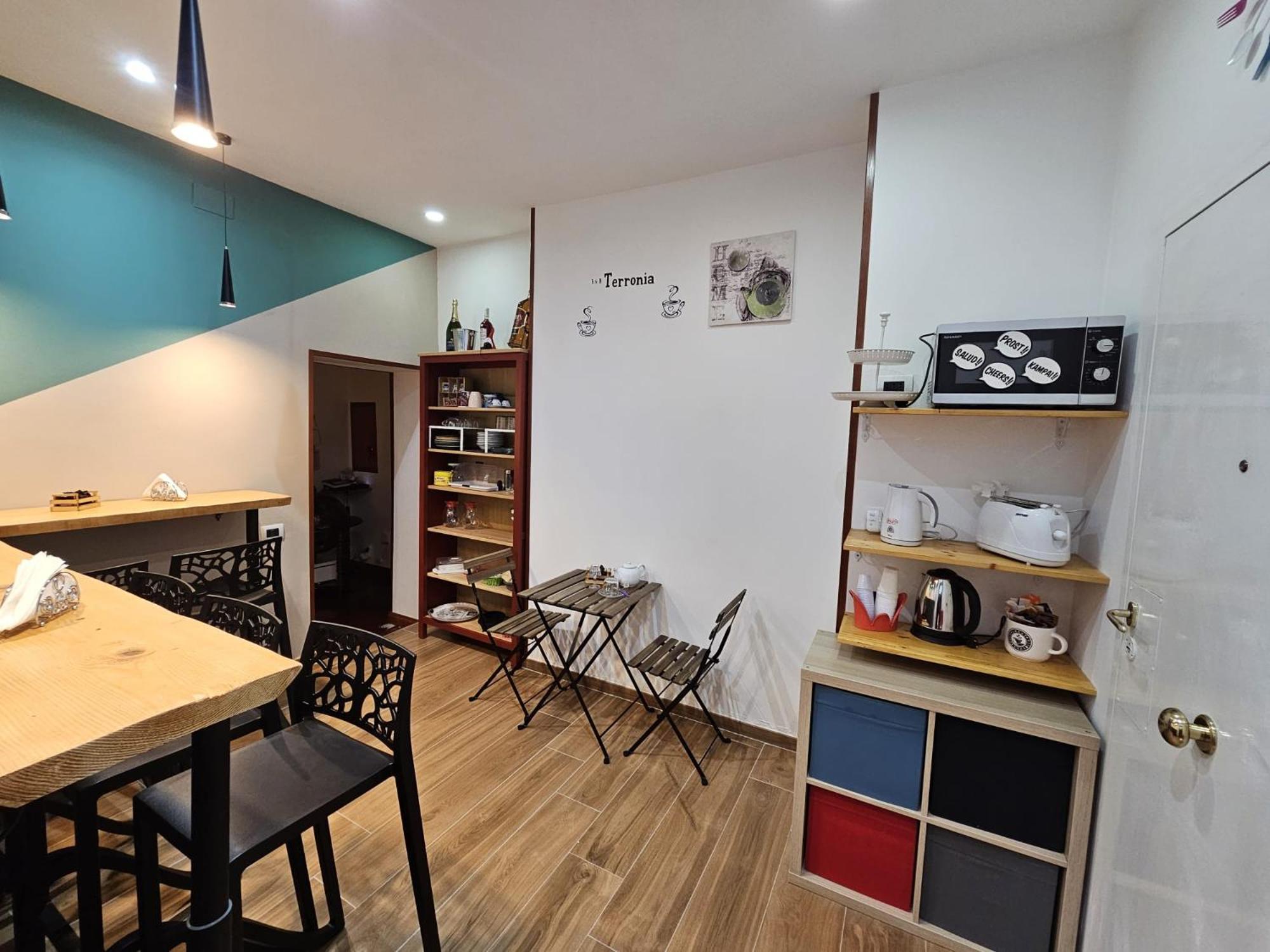 B&B TERRONIA