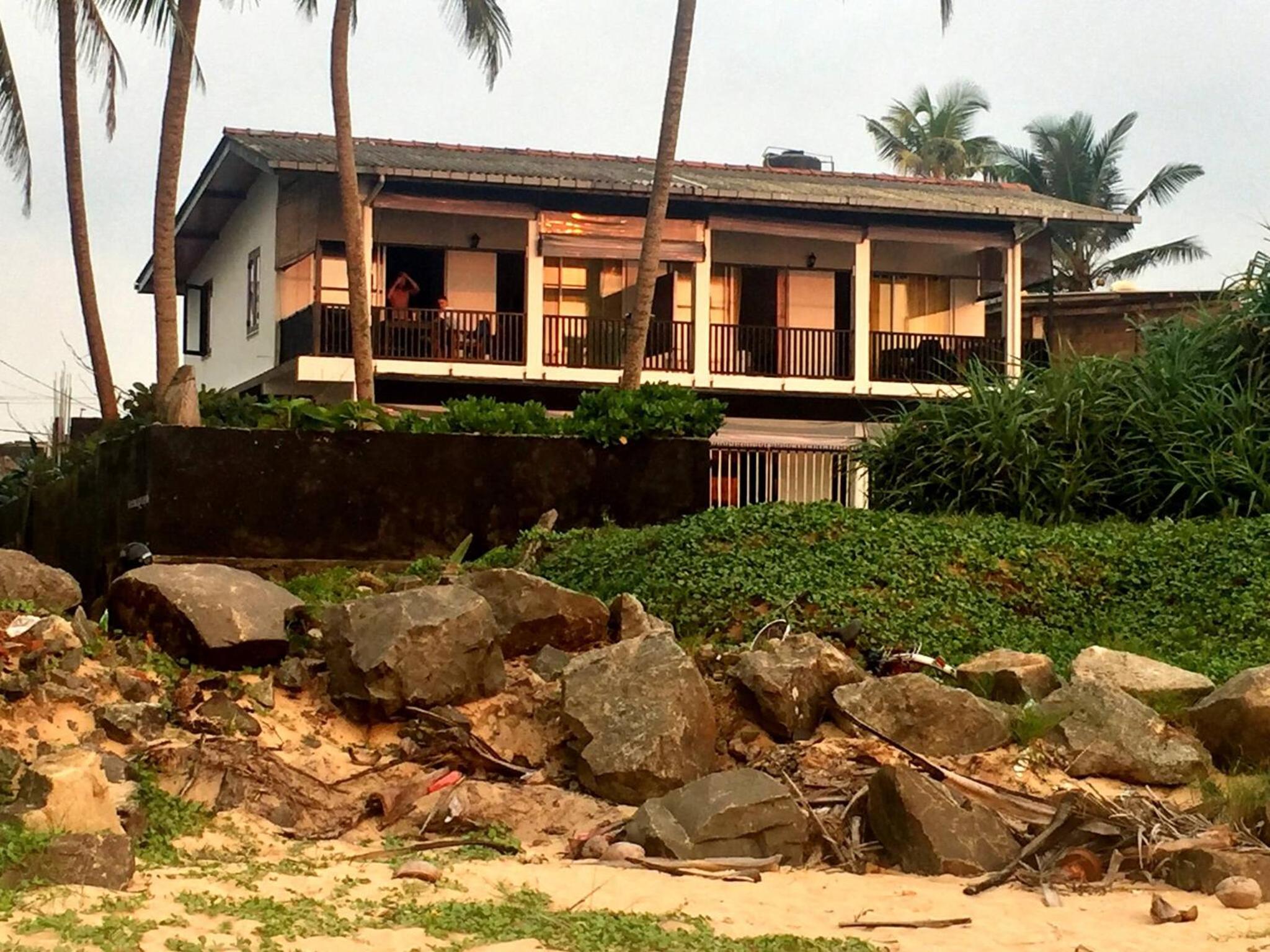 Beach Villa Yang near Hikkaduwa, with Pool and Cook - Semi-detached House view 3