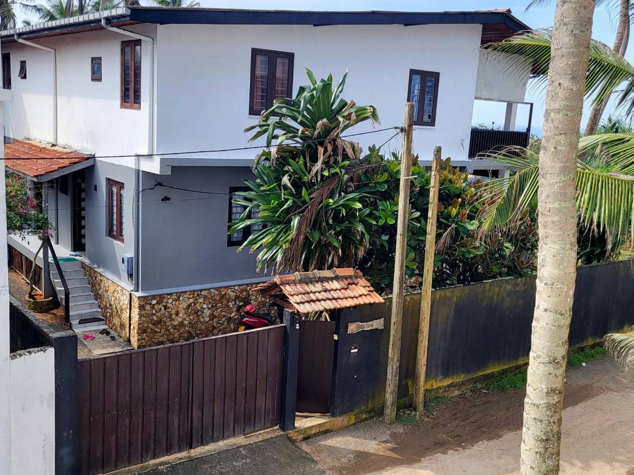 Beach Villa Yang near Hikkaduwa, with Pool and Cook - Semi-detached House view 5