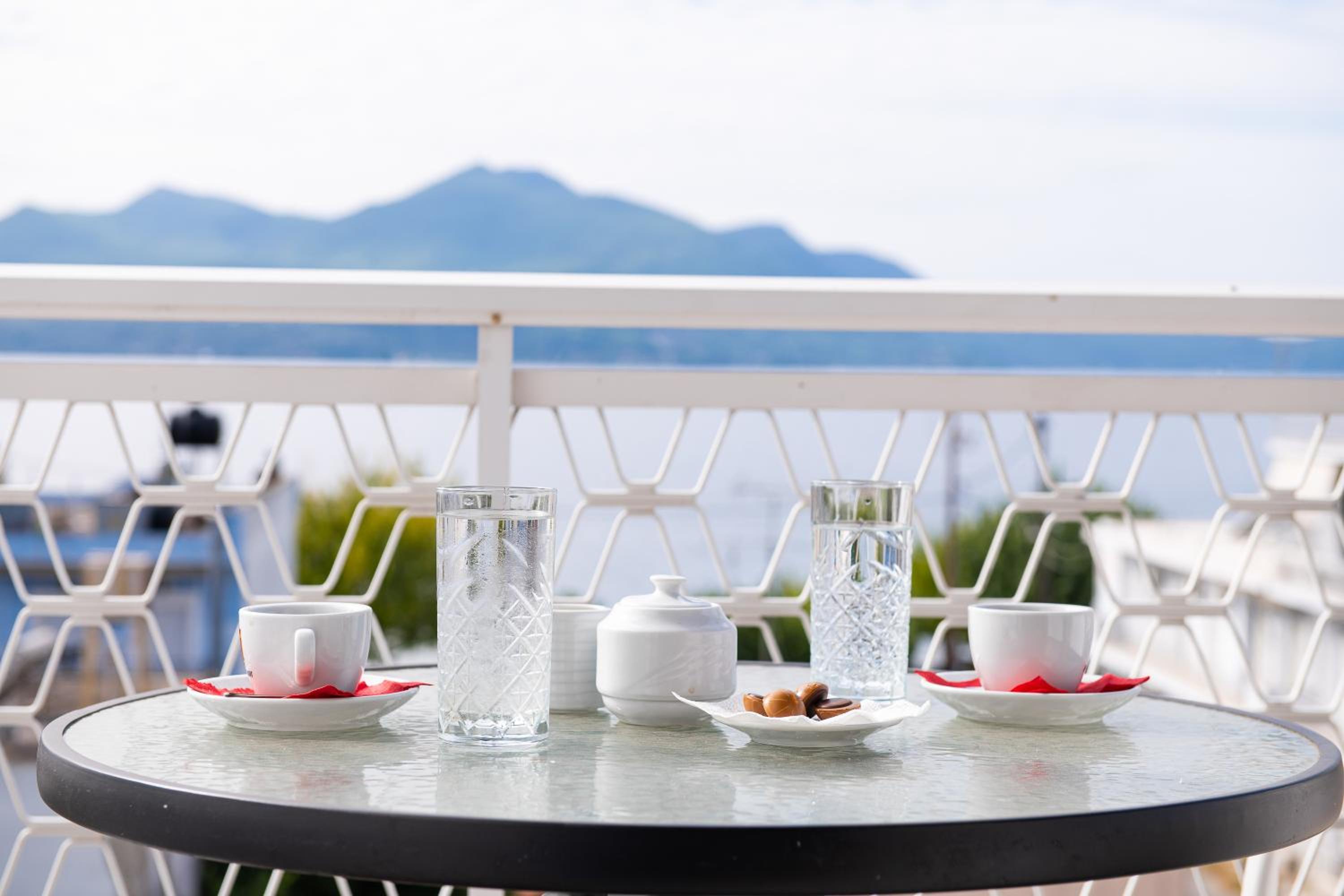 Zoe Seaside view 5
