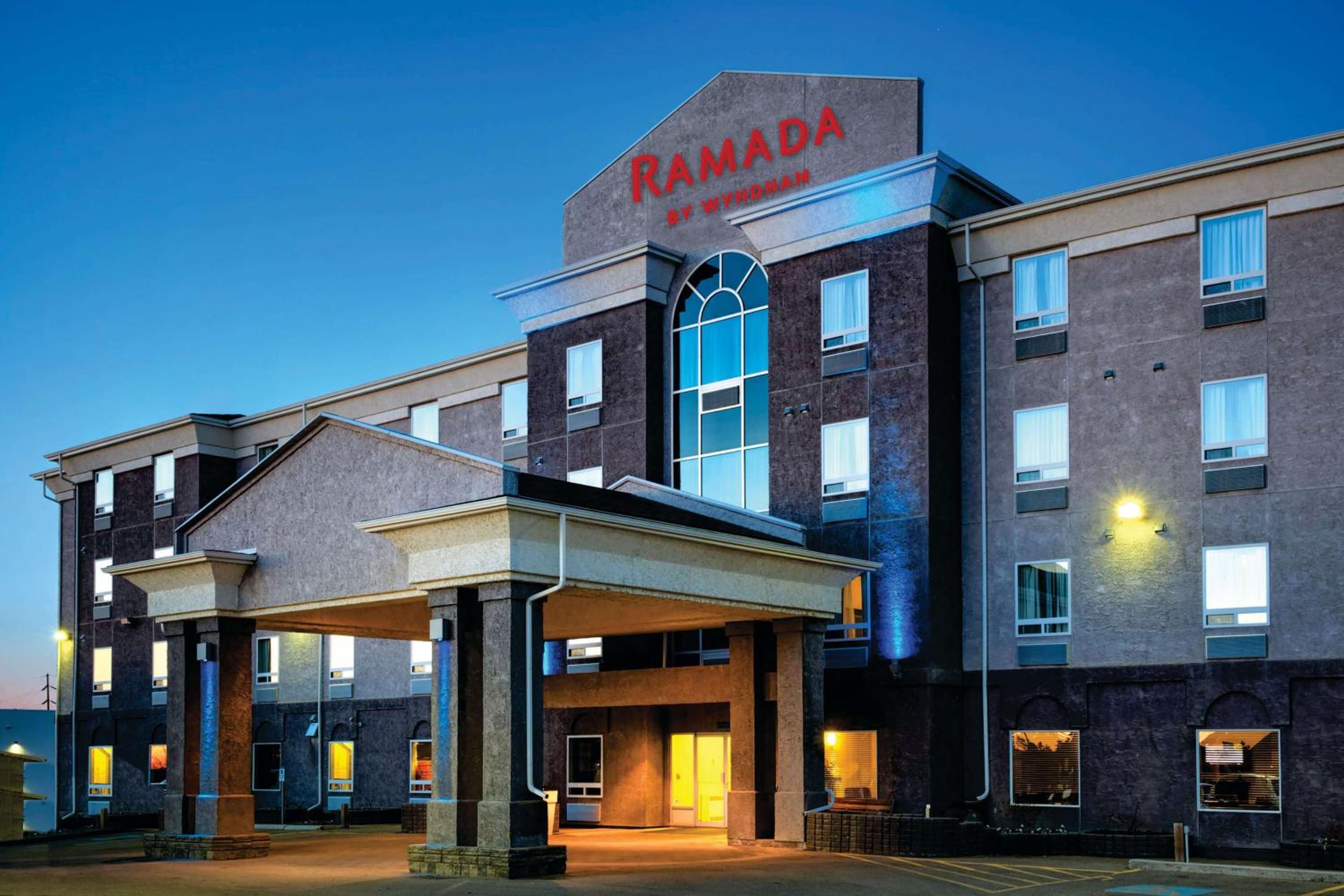 Prince Albert Vacations - Ramada by Wyndham Prince Albert - Property Image 1