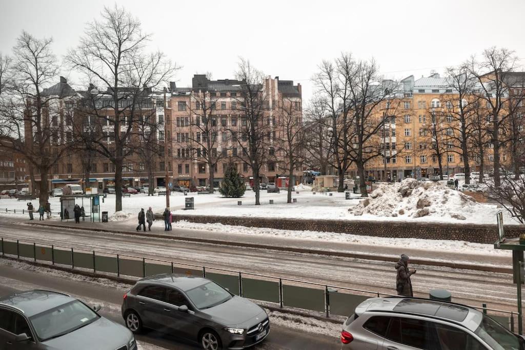 2ndhomes Cozy 1BR Apartment w/ Balcony next to tram stop view 2