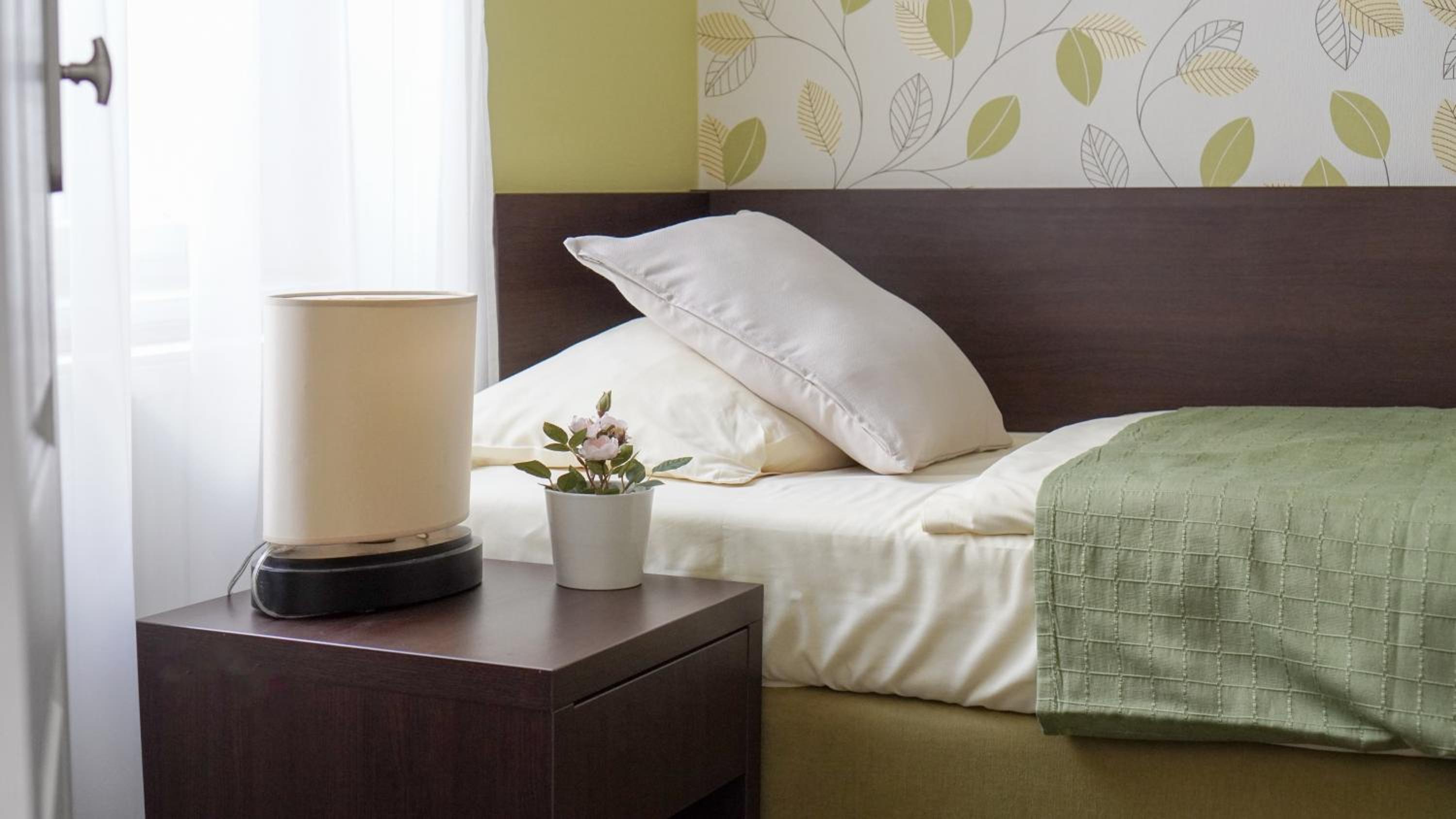 Elegant & Stylish Center Apartments!