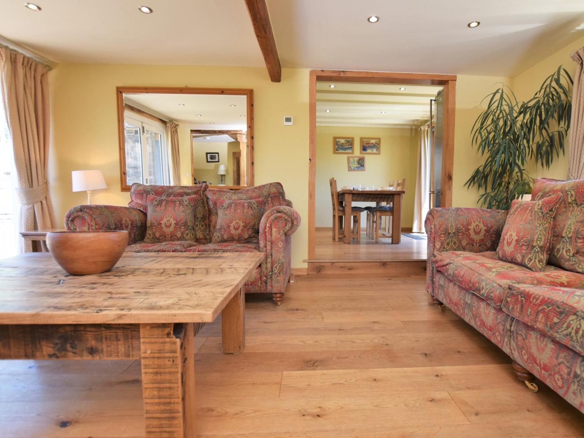 2 Bed in Barnstaple oc-gcows view 5