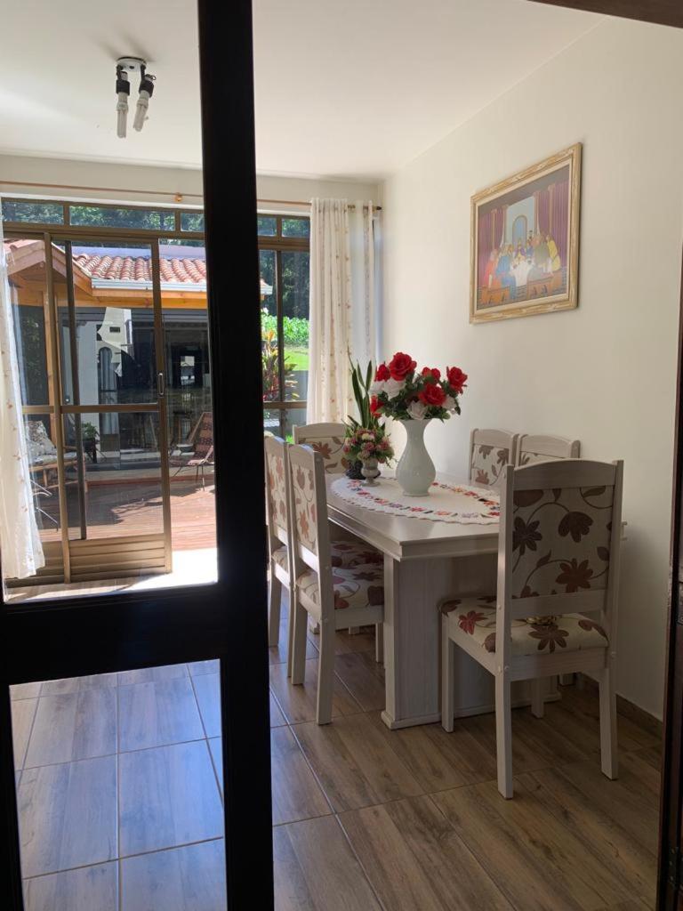 Apartamento no Centro próximo a Mercado, Farmácia e Padaria
