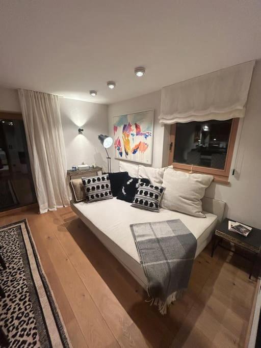 Spa, Sport & City Luxury Ski-in Ski-Out Apartment