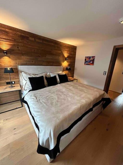 Spa, Sport & City Luxury Ski-in Ski-Out Apartment