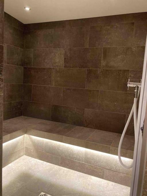 Spa, Sport & City Luxury Ski-in Ski-Out Apartment