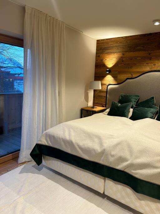 Spa, Sport & City Luxury Ski-in Ski-Out Apartment