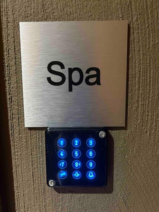 Spa, Sport & City Luxury Ski-in Ski-Out Apartment