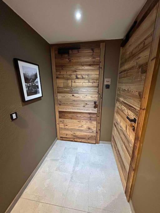 Spa, Sport & City Luxury Ski-in Ski-Out Apartment
