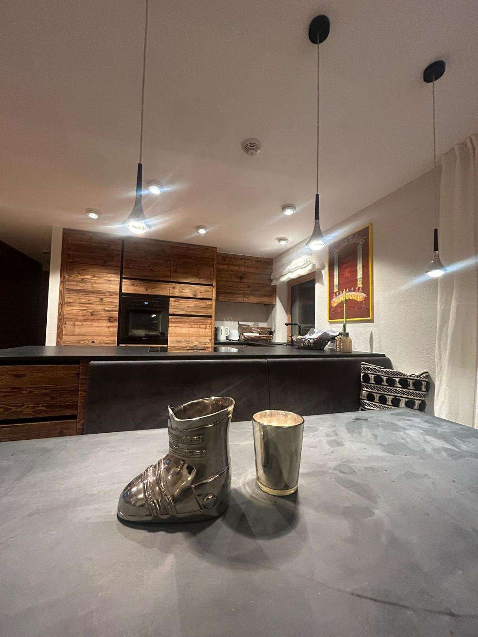 Spa, Sport & City Luxury Ski-in Ski-Out Apartment