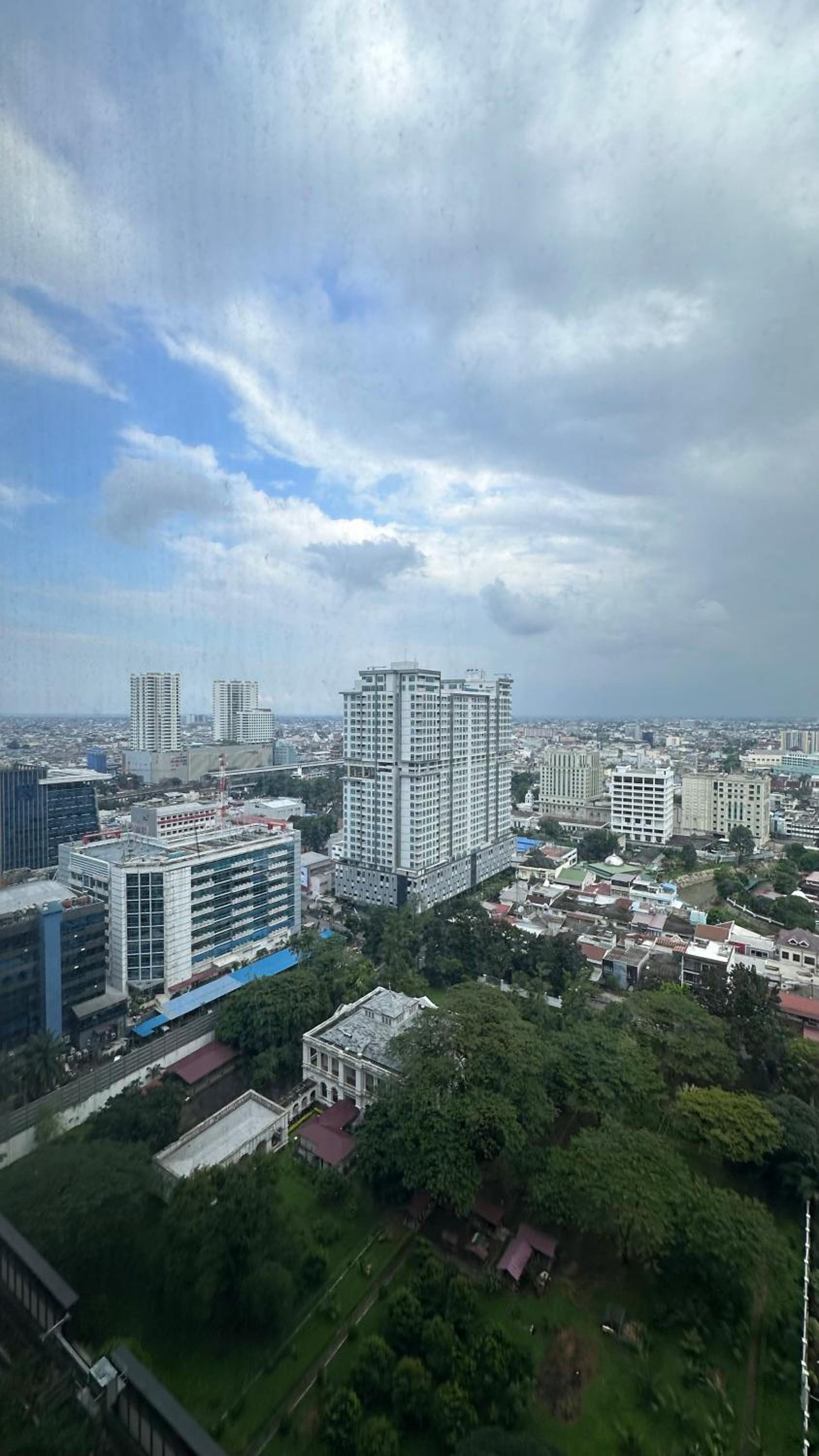 Apartemen Podomoro View Kota 2BR lantai 17 Full perabot view 5