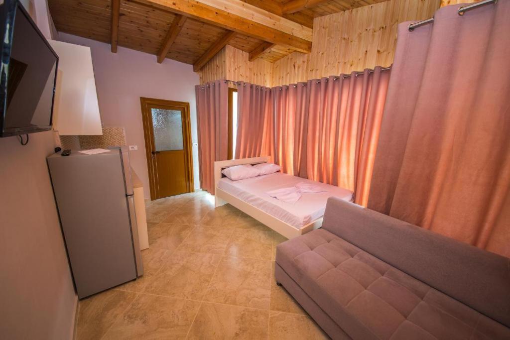 Diamond Apartments Ksamil
