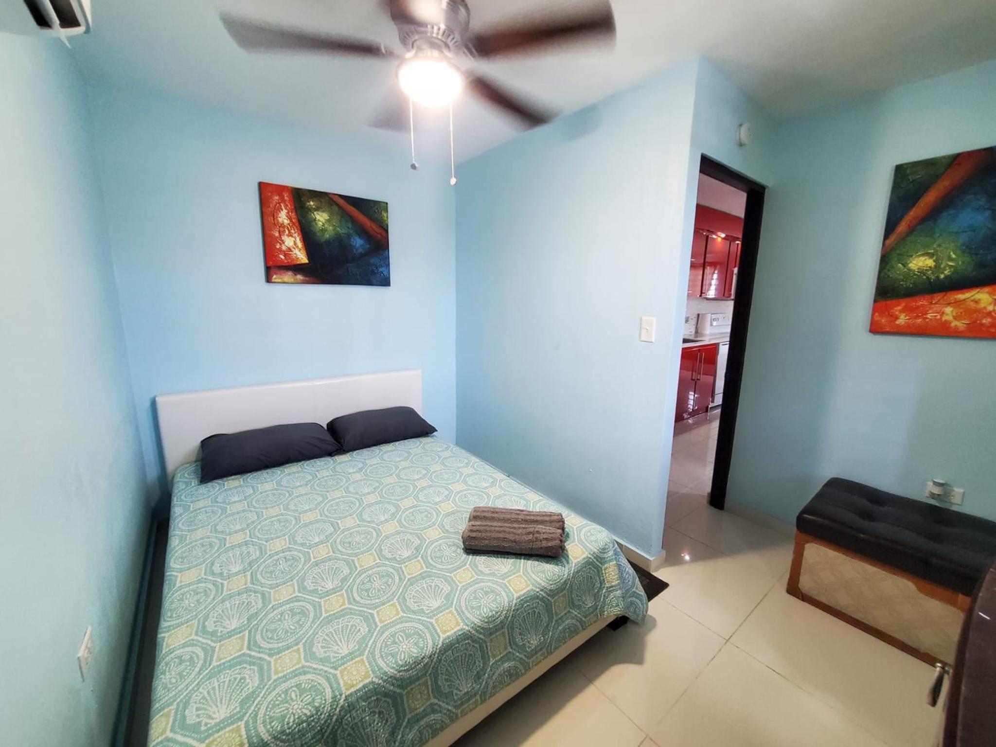 Chic 3 Bedroom Unit, Few Steps To The Ocean, Barbosa Unit 4 view 3
