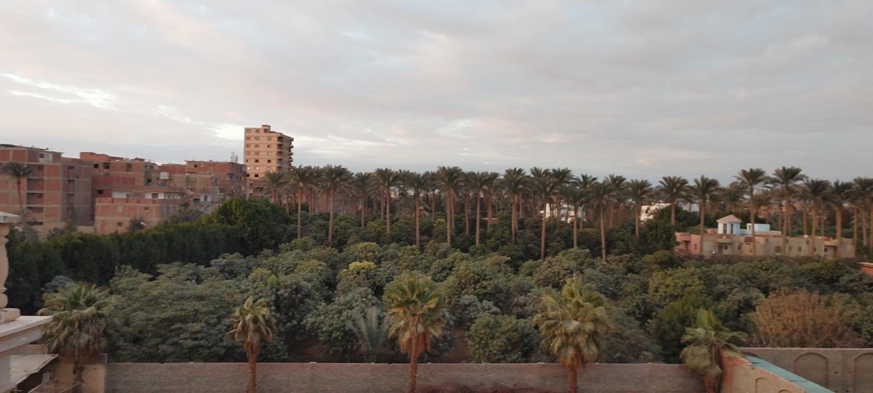 Pyramids Queen Hotel