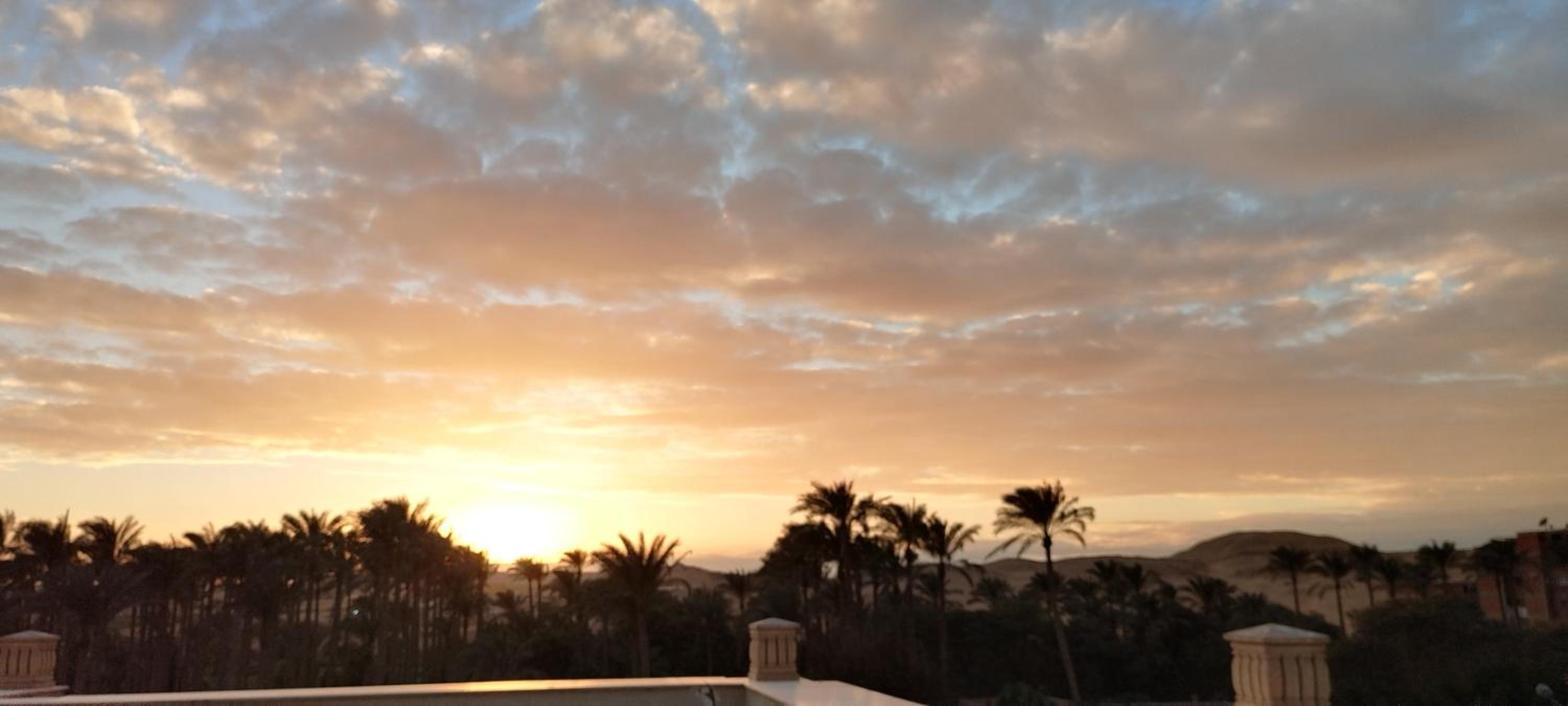 Pyramids Queen Hotel