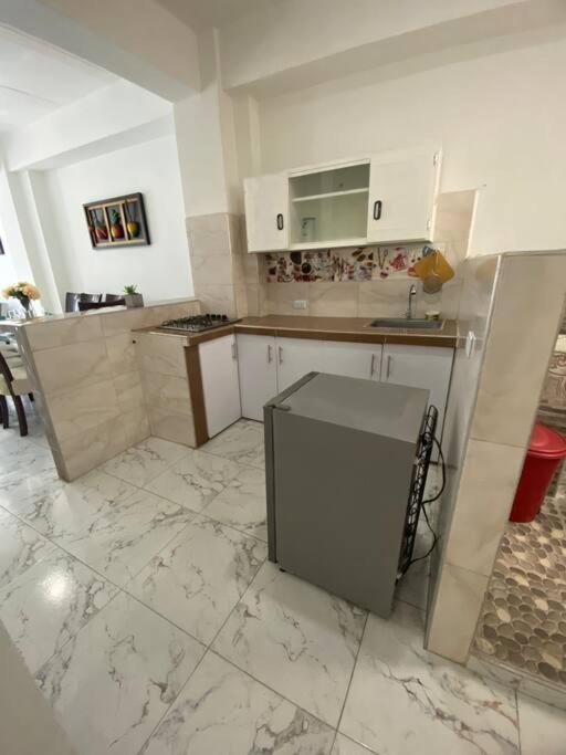 Apartamento cómodo y central en cali en el barrio Miraflores 201