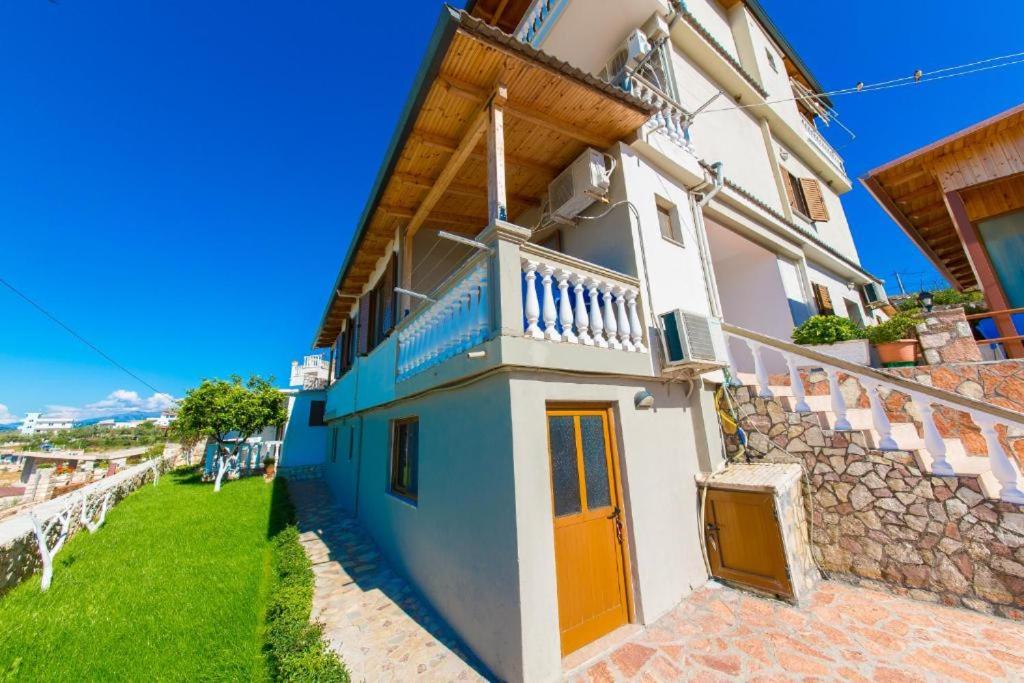 Diamond Apartments Ksamil