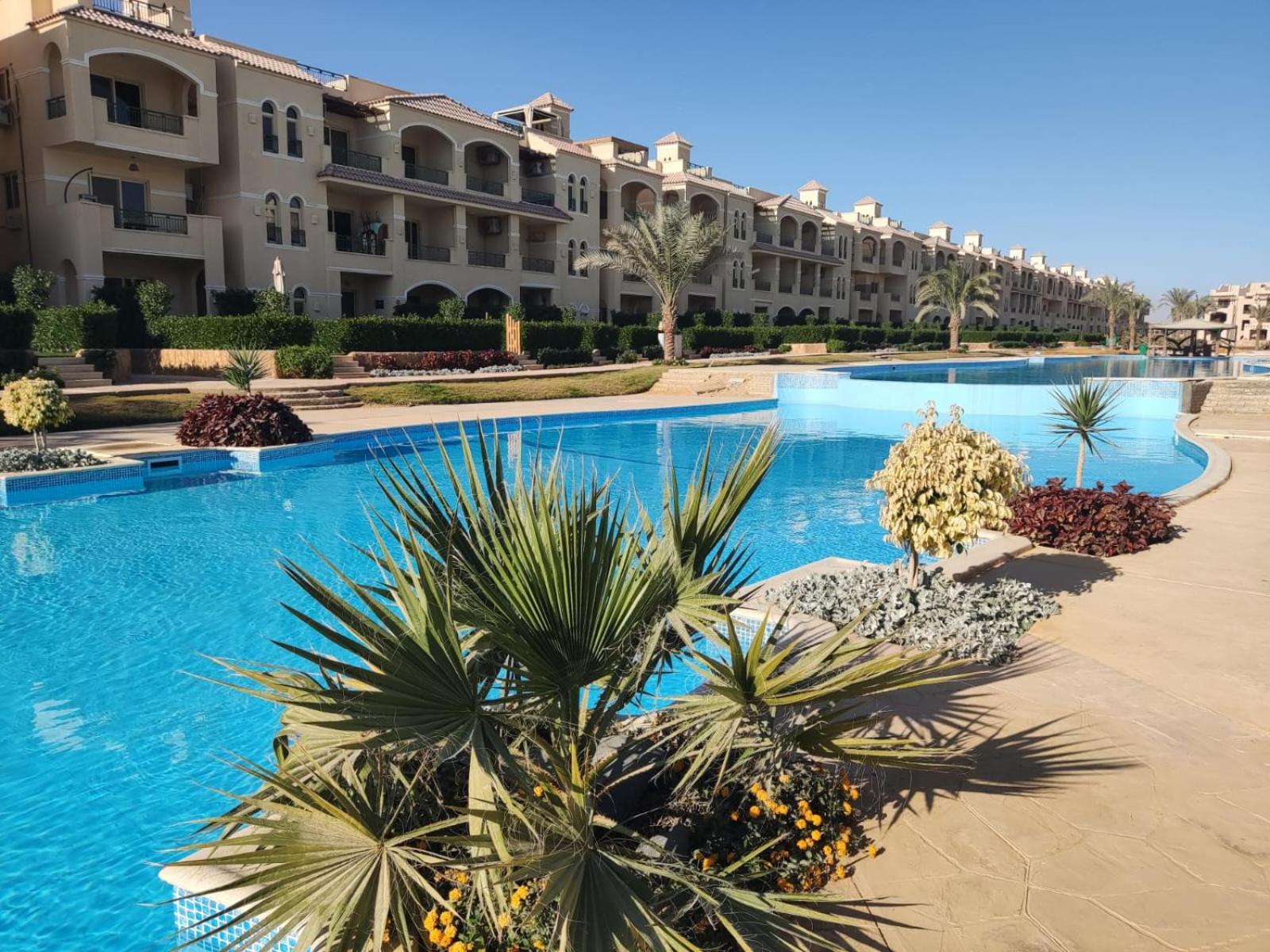 Lasirina palm beach for families only