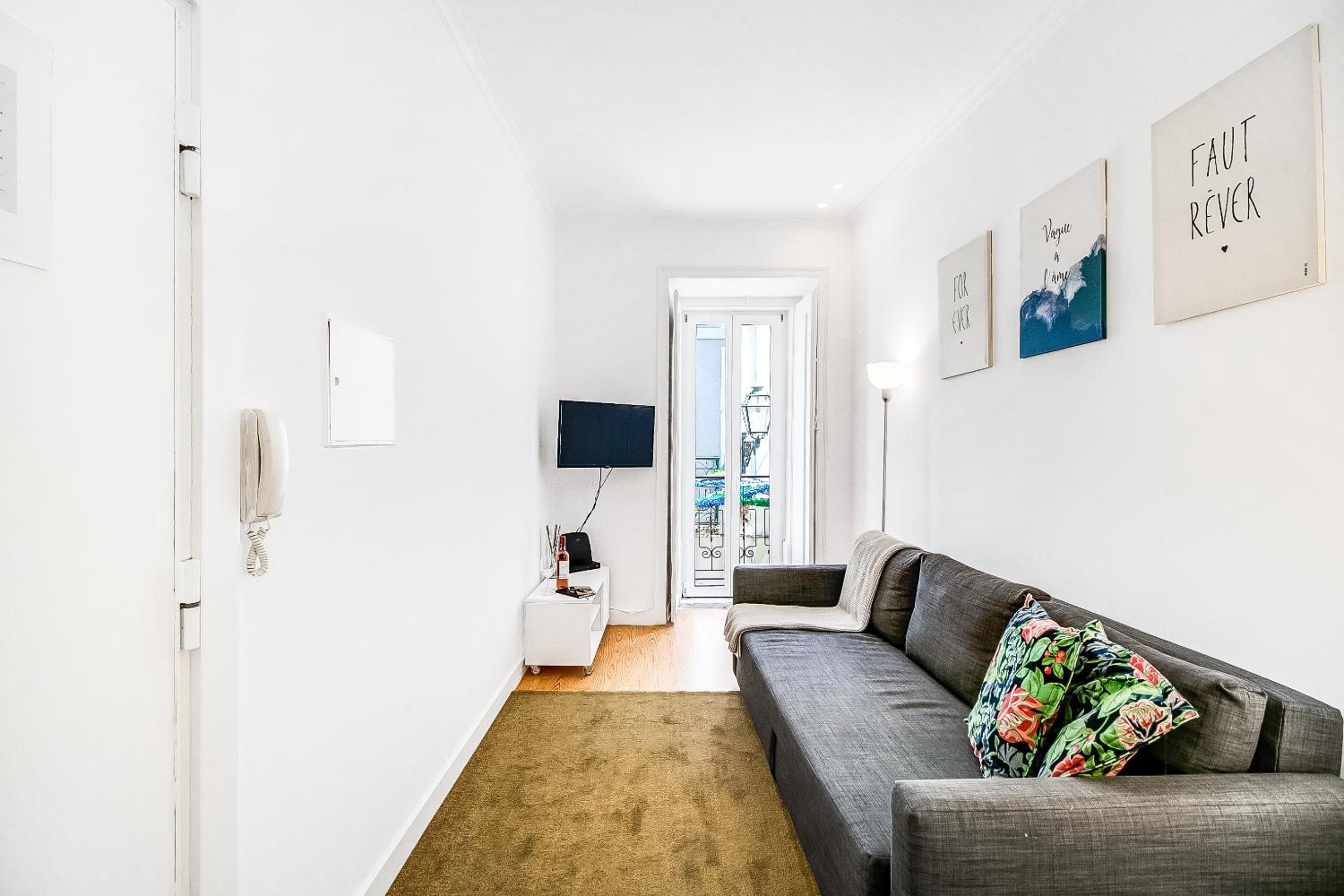 157 A - Charming Santos Apartment wPatio view 4