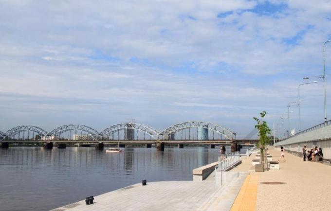 Premium Apartment in quiet & historical area view 3