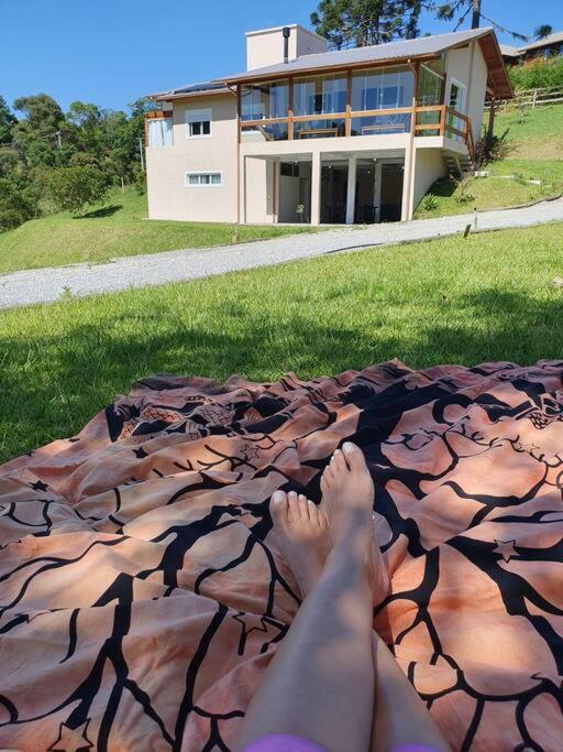 Linda Casa! Piso aquecido, lareira e fogão à lenha