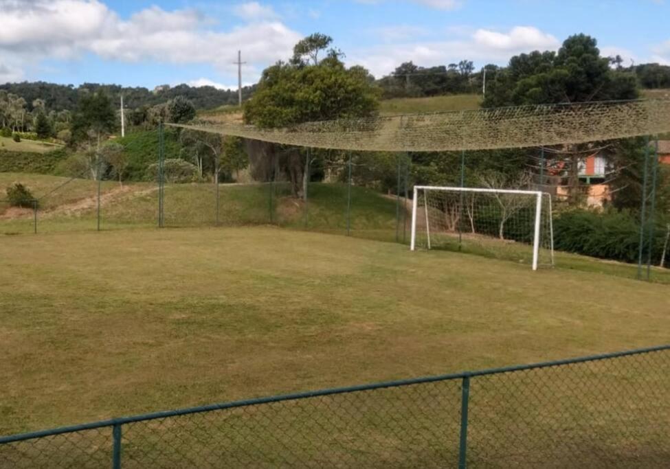 Linda Casa! Piso aquecido, lareira e fogão à lenha