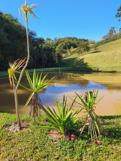 Linda Casa! Piso aquecido, lareira e fogão à lenha