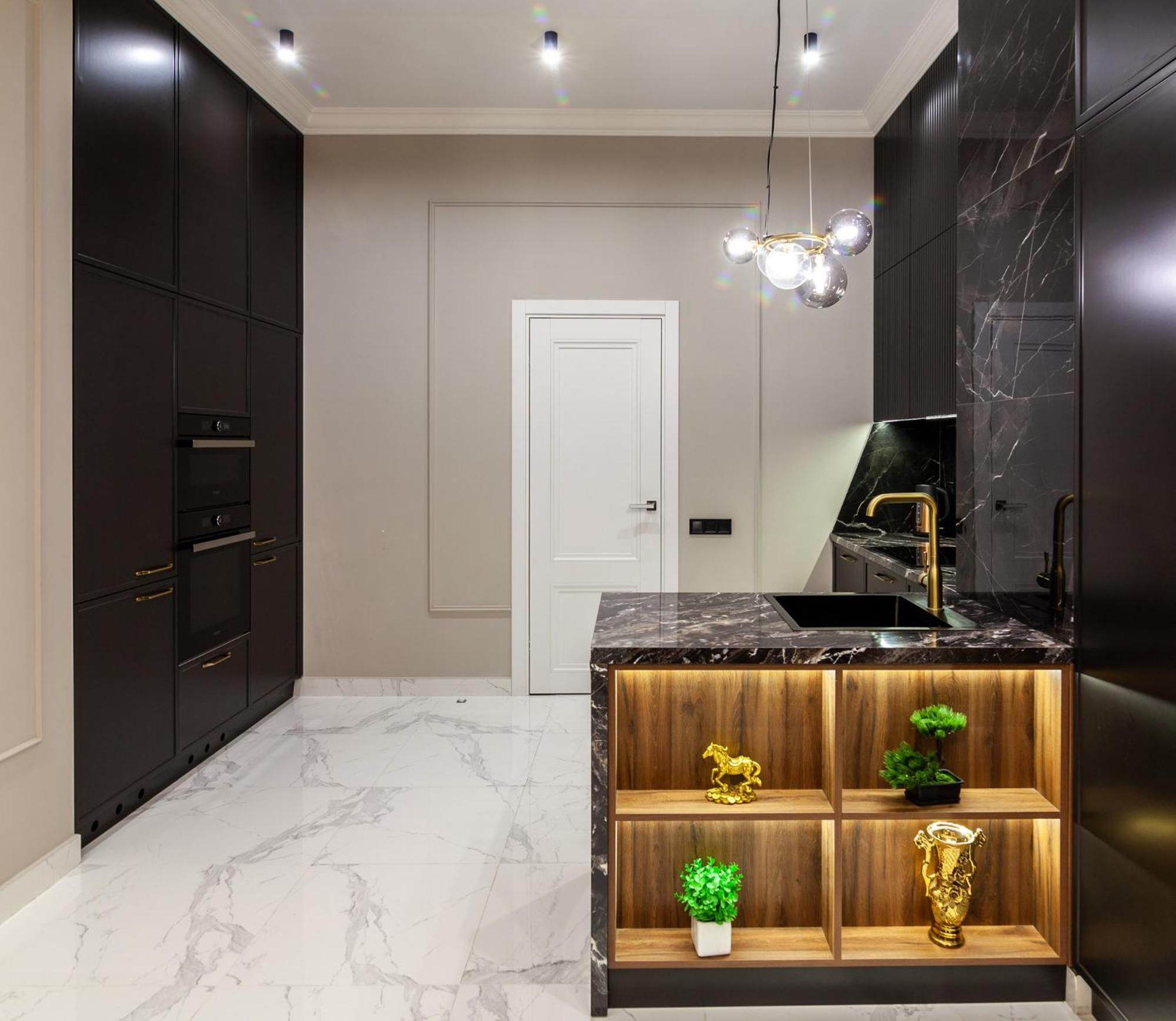 LEOGRAND VIP on Svobody Avenue 43 view 4