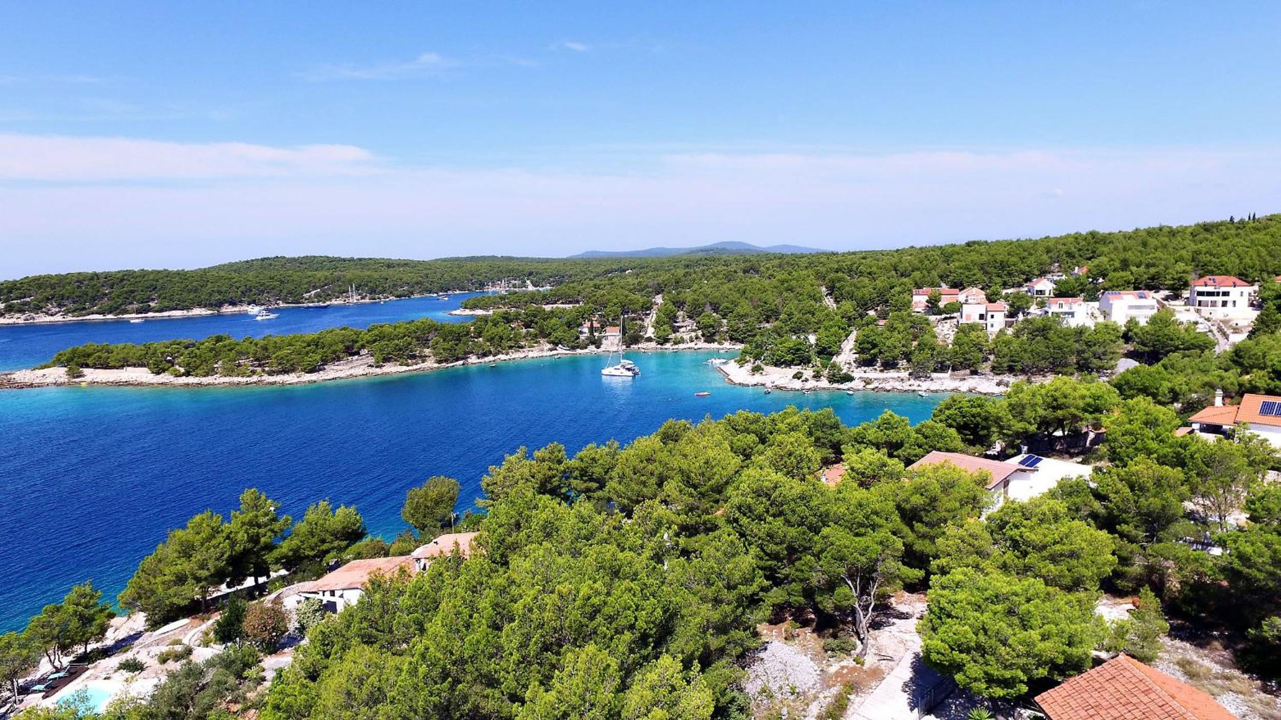 Poseidon Holiday House on Island of Brac view 3
