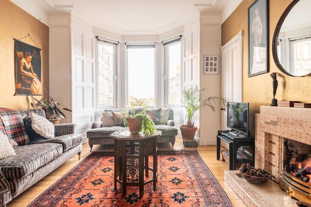 The Holyrood Park Hideaway is a Lush & Arty 2 Double Bed Apartment view 3
