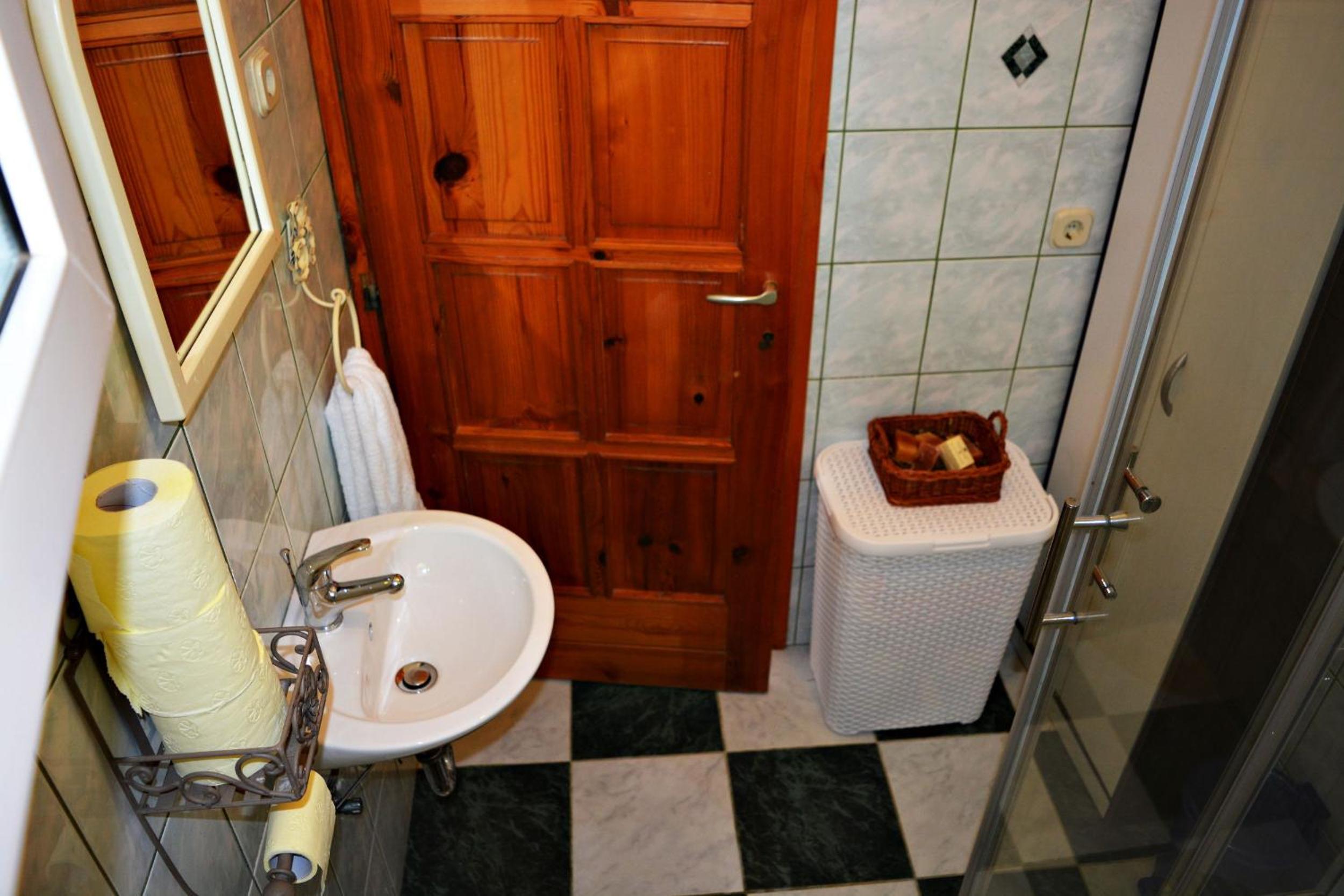 Photo 49