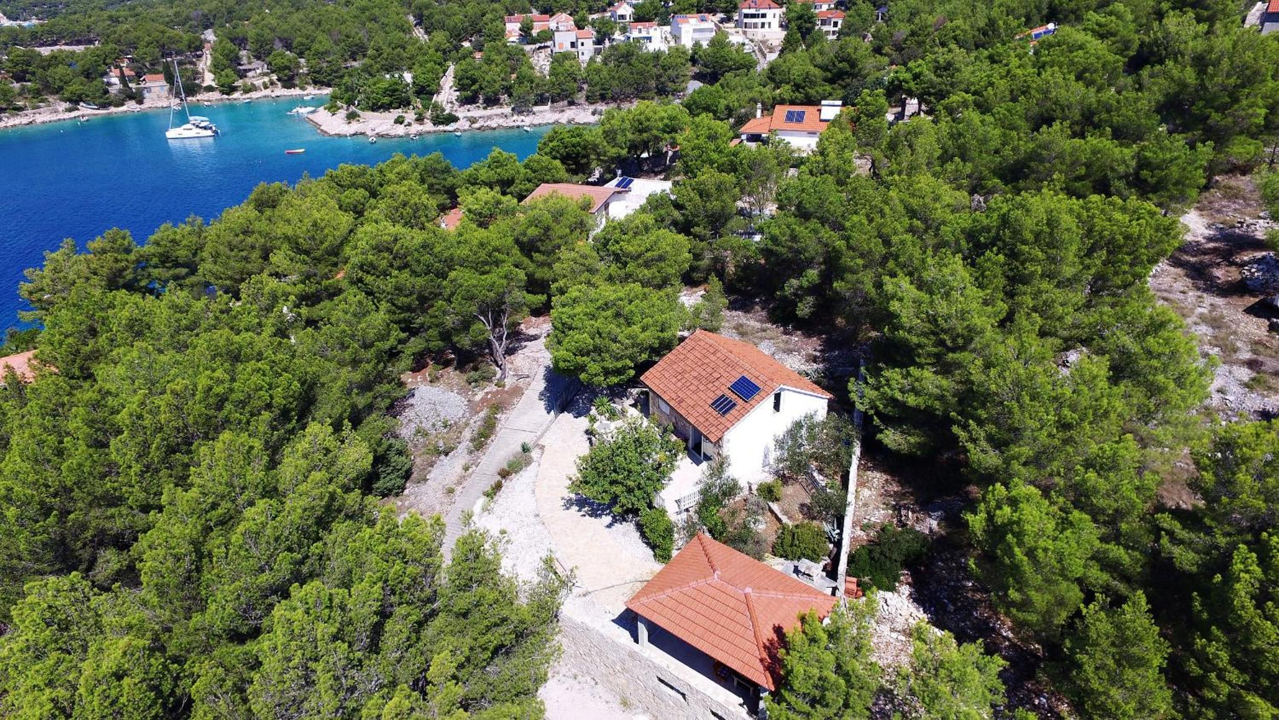 Poseidon Holiday House on Island of Brac view 5