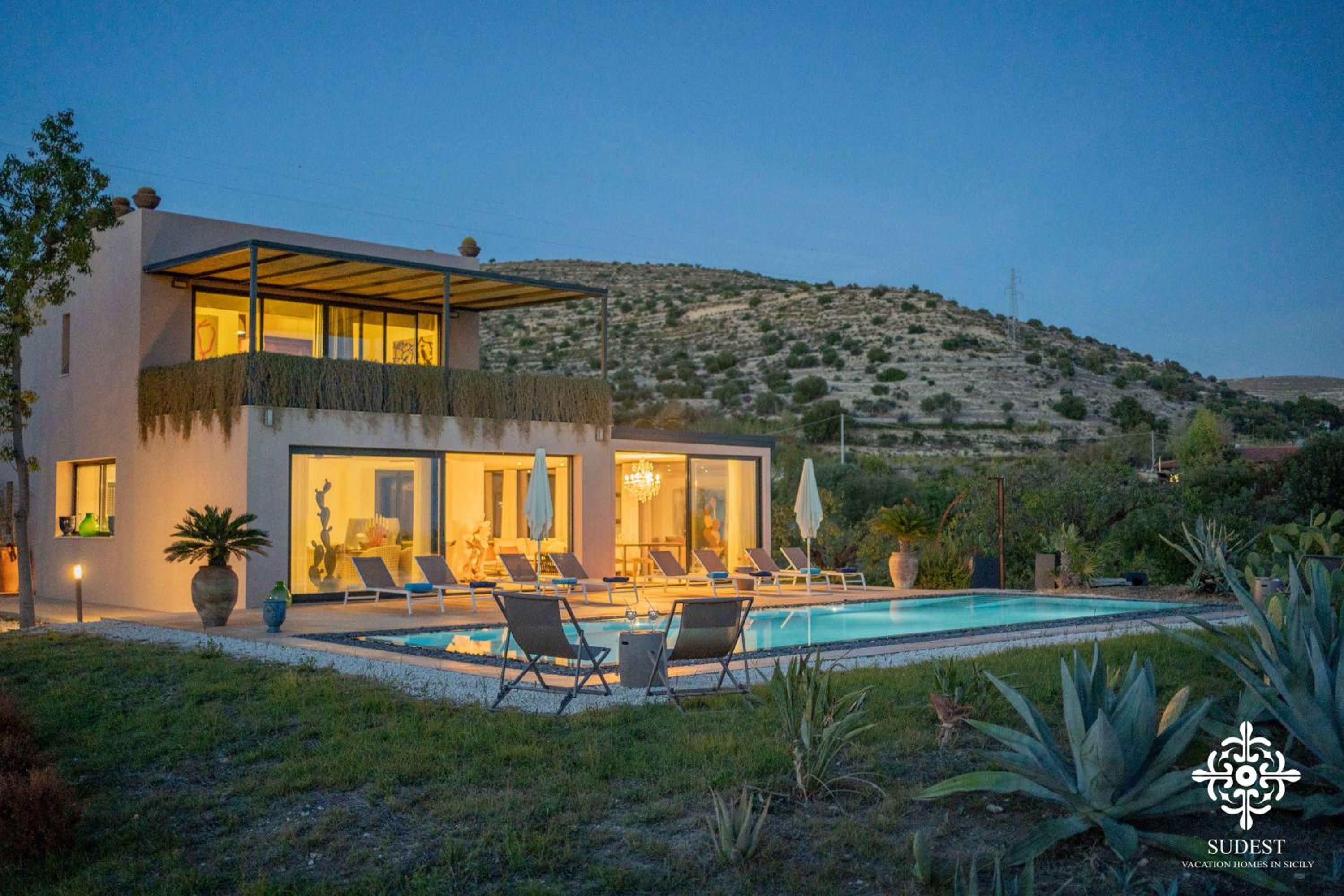 Villa Dama - Luxury Escape view 2
