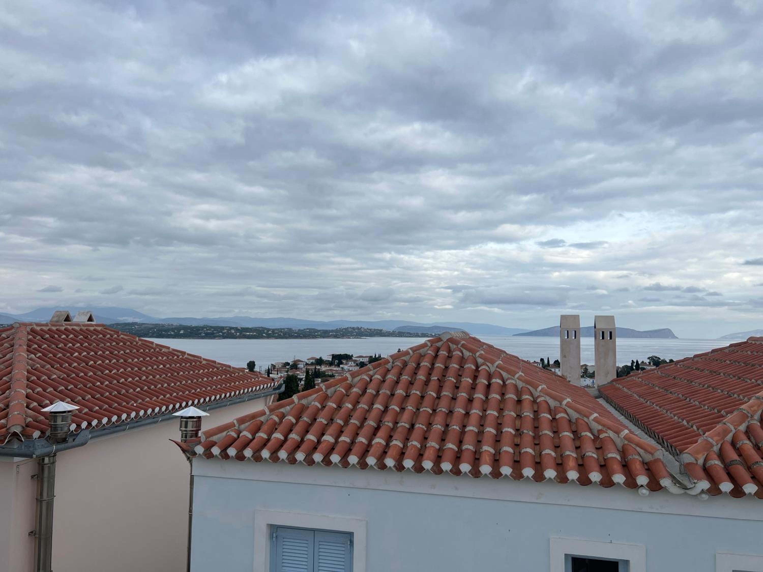 Modern Sea-View Maisonette in Spetses for 6 people view 4