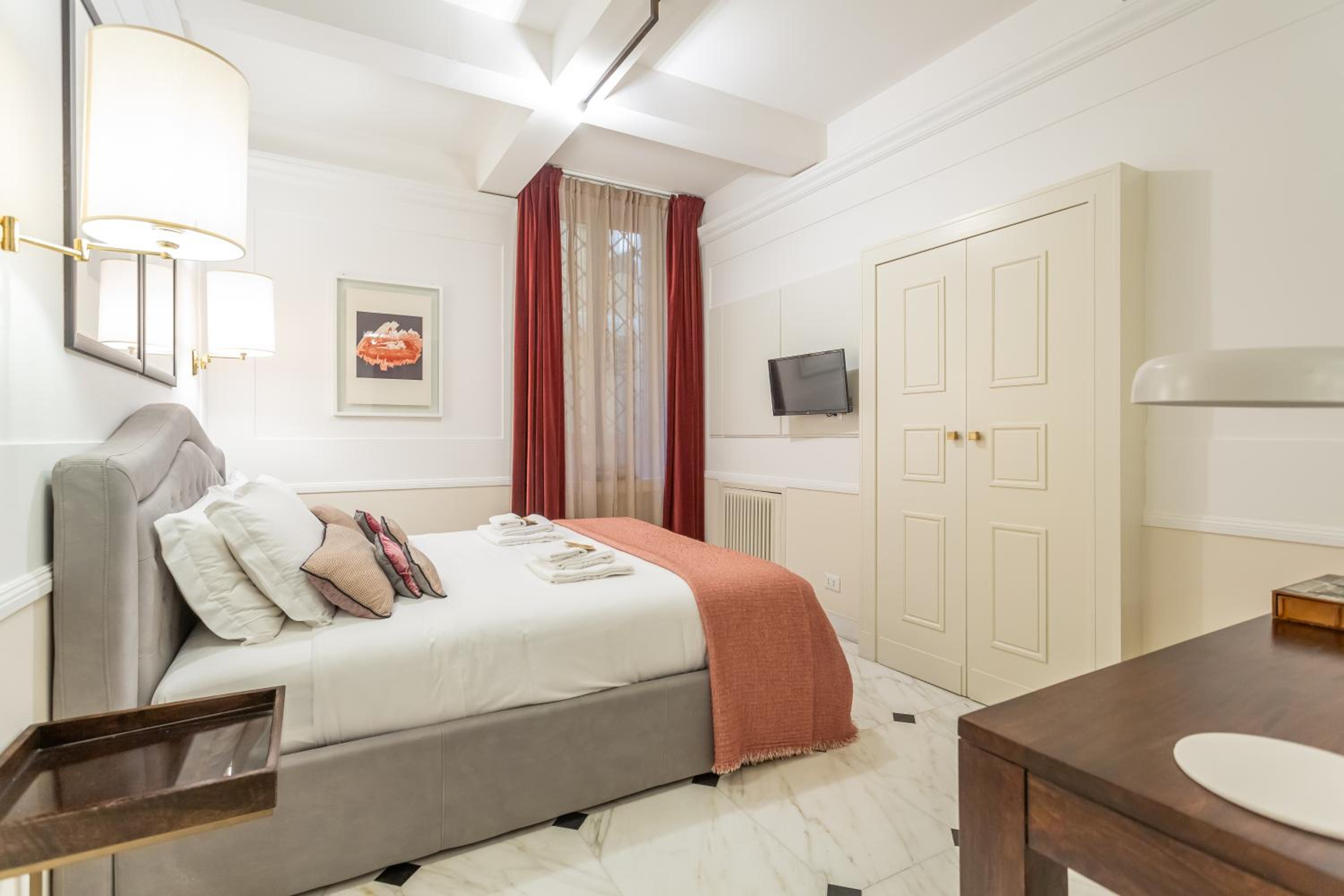 Stylish Spanish Steps Retreat
