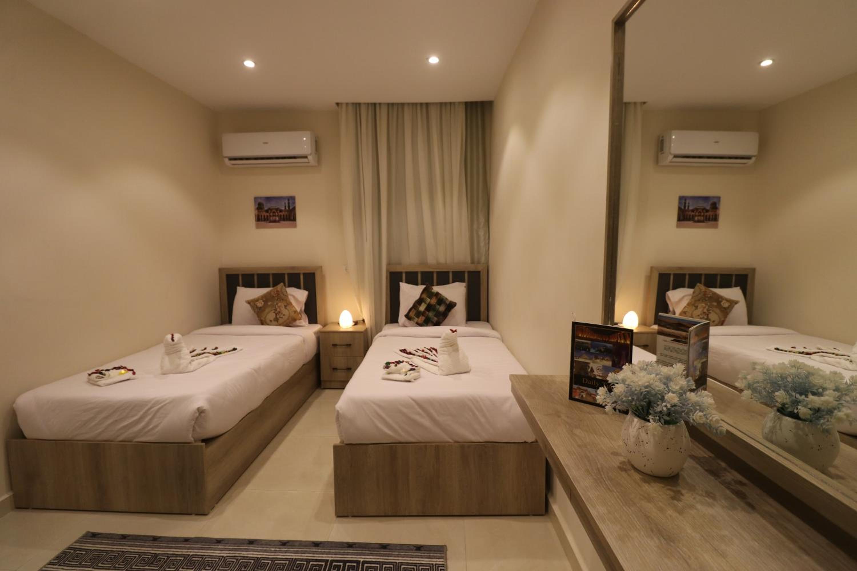 Locanda Pyramids Hotel