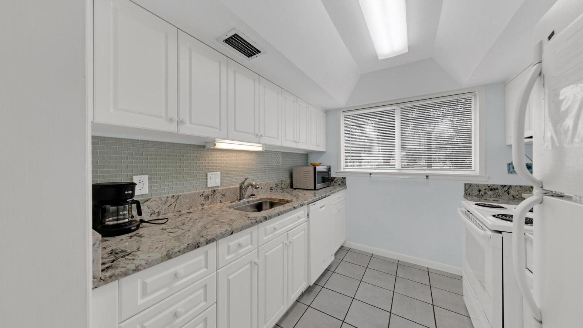 Southbay 60 Lake Front Townhome Short Walk to Private Beach view 5