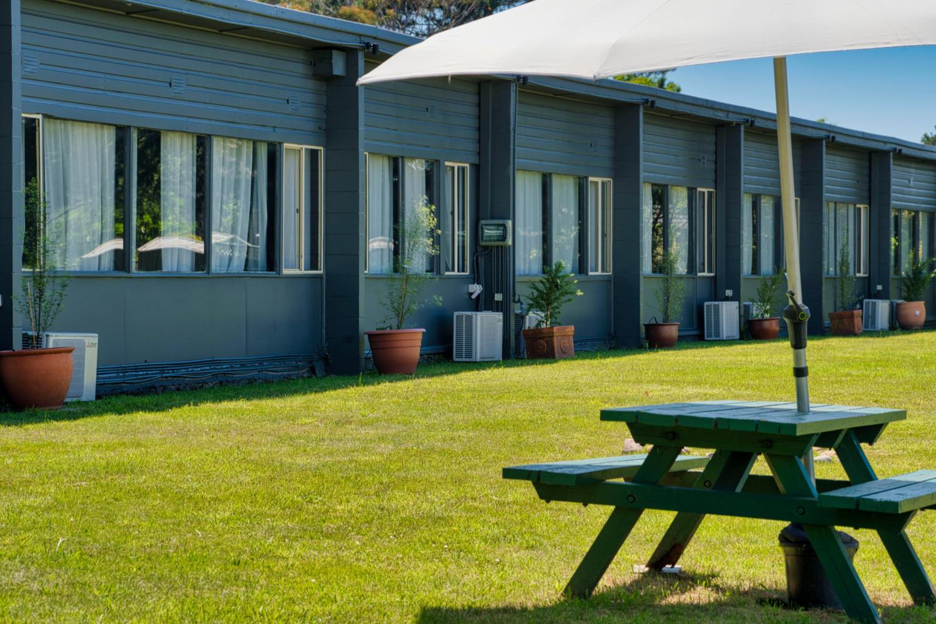 Hotel Echo Point Discovery Motel - Image 1